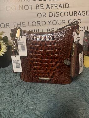 Brand New! Brahmin Croc-Embossed Florentine Leather Shoulder Bag in Chestnut